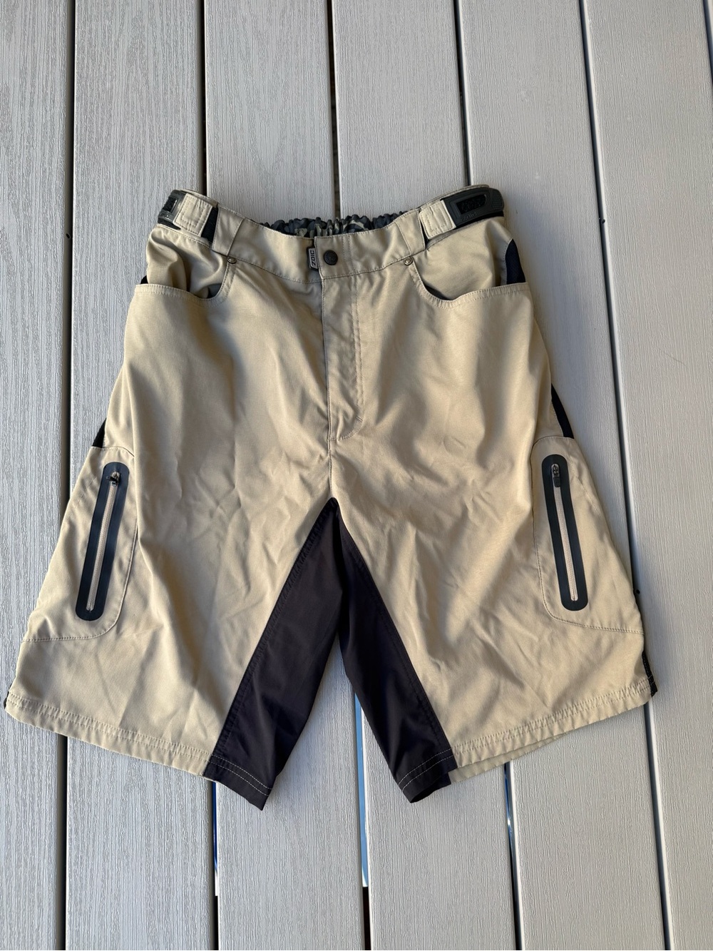 Men's Beige and Black Performance Cargo Shorts